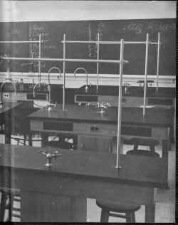 Alvord1960-89.jpg (806799 bytes)